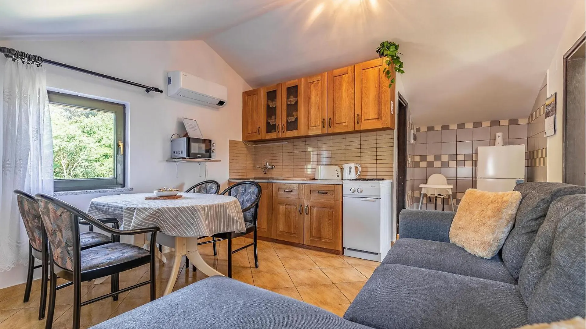 Stunning Apartment In Medulin With Wifi